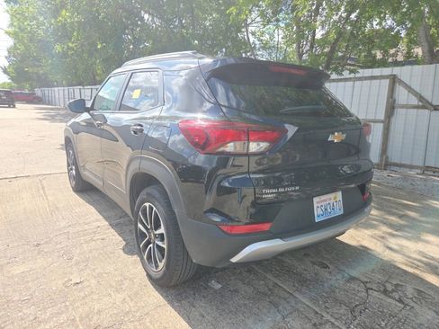 Used 2025 Chevrolet TrailBlazer LT AWD/4WD image 7