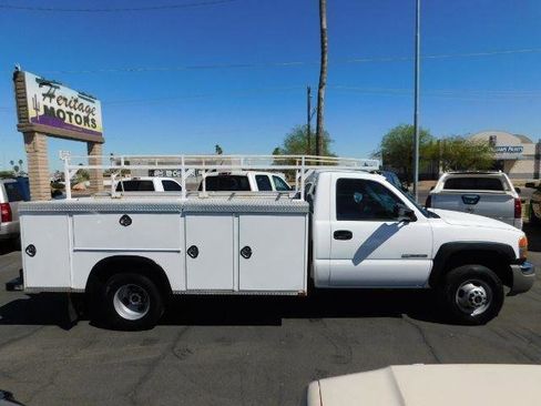 Used 2006 GMC Sierra 3500 W/T image 8