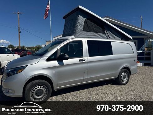 Used 2022 Mercedes-Benz Metris image 1