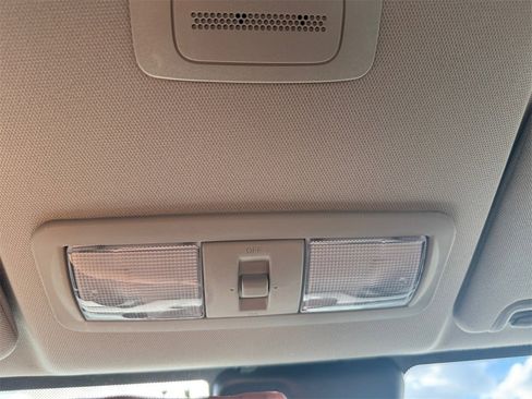 Used 2022 Nissan Frontier S w/ Technology Package image 24