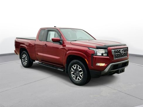 Used 2022 Nissan Frontier SV image 2