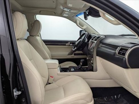 Used 2020 Lexus GX 460 Premium w/ Premium Package AWD/4WD image 21