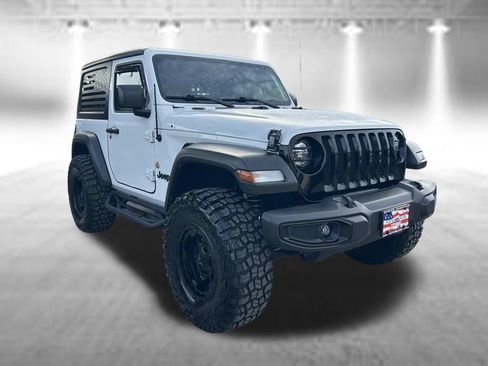 Used 2022 Jeep Wrangler Sport AWD/4WD image 2