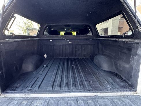 Used 2010 Toyota Tundra 4x4 CrewMax image 30
