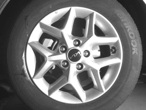 Used 2025 Kia Soul LX w/ LX Technology Package FWD image 12