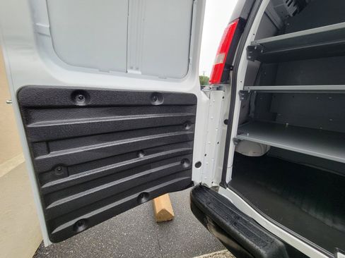 Used 2022 GMC Savana 2500 RWD image 26