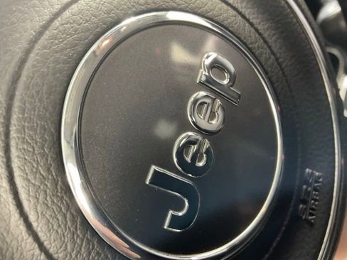 Used 2021 Jeep Compass Limited image 41