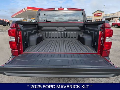 New 2025 Ford Maverick XLT image 14