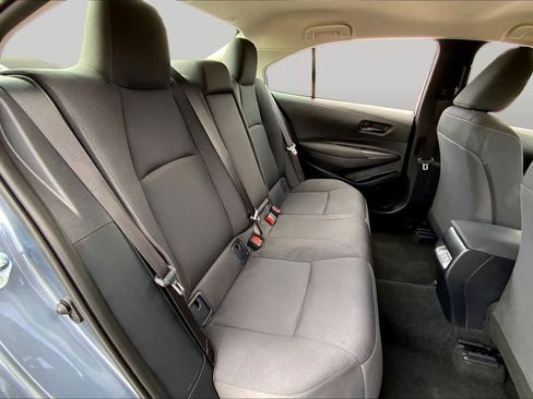 Used 2025 Toyota Corolla LE FWD image 19