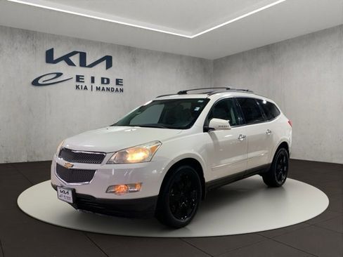 Used 2011 Chevrolet Traverse LTZ image 5