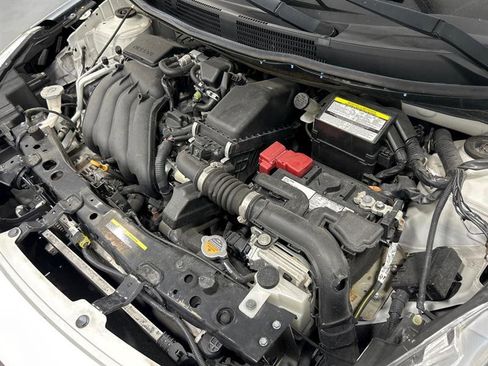 Used 2019 Nissan Versa S Plus image 9