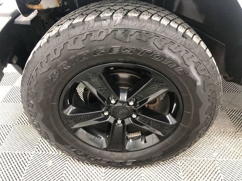 Used 2013 Jeep Wrangler Unlimited Sahara w/ Connectivity Group AWD/4WD image 27