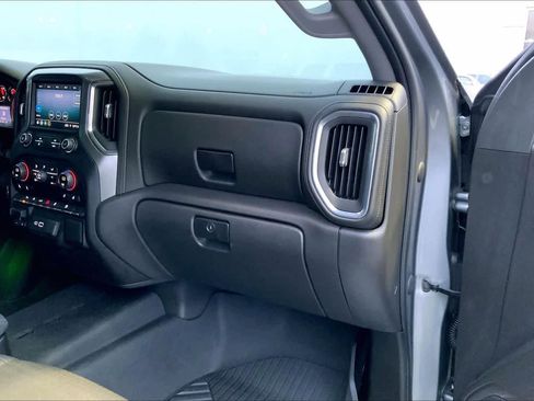 Used 2021 Chevrolet Silverado 1500 LT image 18