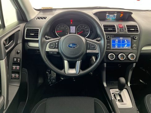 Used 2018 Subaru Forester 2.5i w/ Alloy Wheel Package AWD/4WD image 15
