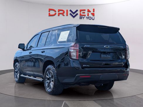 Used 2022 Chevrolet Tahoe Z71 w/ Luxury Package AWD/4WD image 3