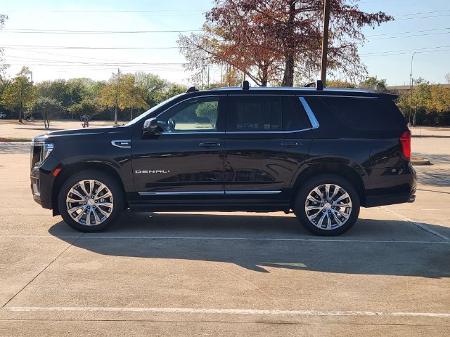 Used 2022 GMC Yukon Denali AWD/4WD image 4