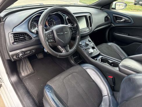 Used 2015 Chrysler 200 S w/ Navigation & Sound Group I image 20