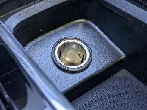 New 2026 Volvo XC60 T8 Core w/ Protection Package Premier image 31