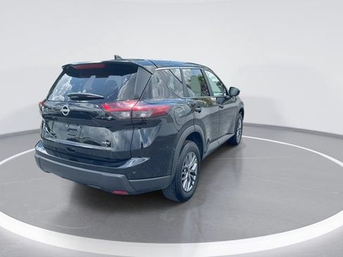 Used 2026 Nissan Rogue SV AWD/4WD image 5