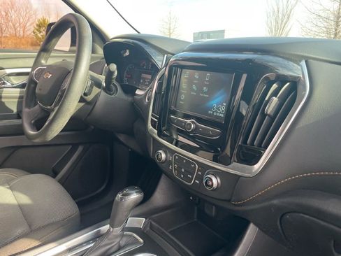 Used 2019 Chevrolet Traverse LS image 28