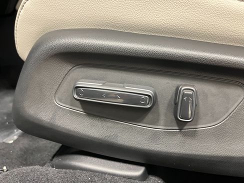 New 2026 Honda HR-V EX-L image 15