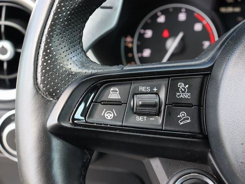 Used 2023 Alfa Romeo Stelvio Veloce image 38