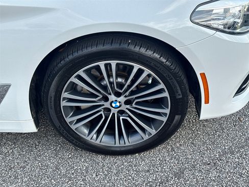 Used 2018 BMW 540i image 12