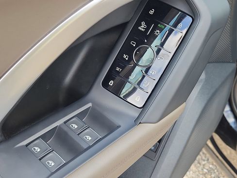 Certified 2025 Audi Q5 Premium Plus w/ Premium Plus AWD/4WD image 30
