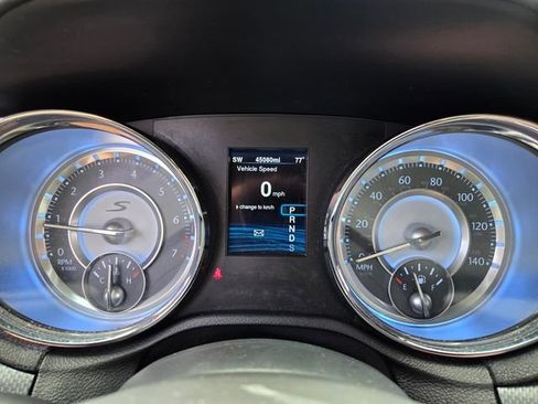 Used 2014 Chrysler 300 S w/ Light Group RWD image 28