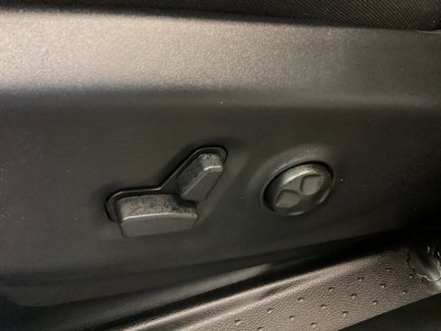 New 2026 Chrysler Pacifica Select image 16