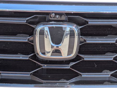 Used 2023 Honda Pilot Elite image 13