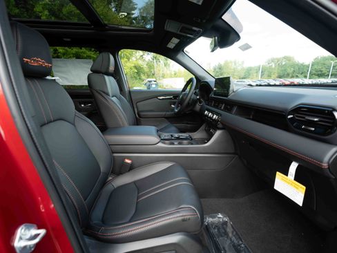 New 2025 Honda Pilot TrailSport image 27