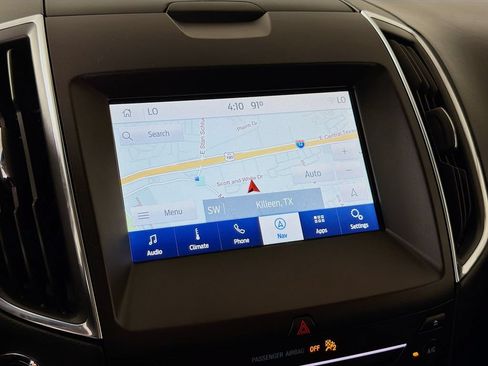 Used 2019 Ford Edge Titanium FWD image 17