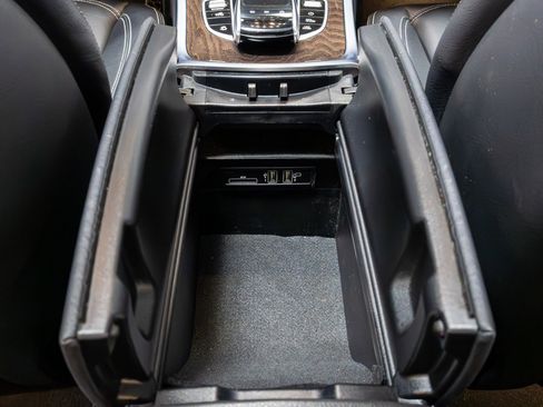 Used 2021 Mercedes-Benz G 550 image 34