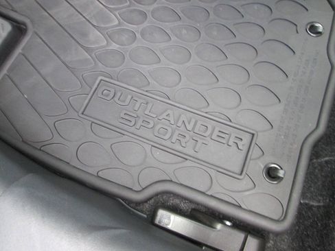 Used 2025 Mitsubishi Outlander Sport ES AWD/4WD image 44