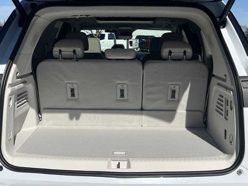 New 2026 Buick Enclave Avenir w/ Super Cruise Package image 22