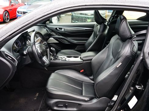 Used 2017 INFINITI Q60 3.0t image 10