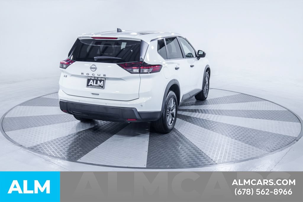 Used 2024 Nissan Rogue S FWD image 7