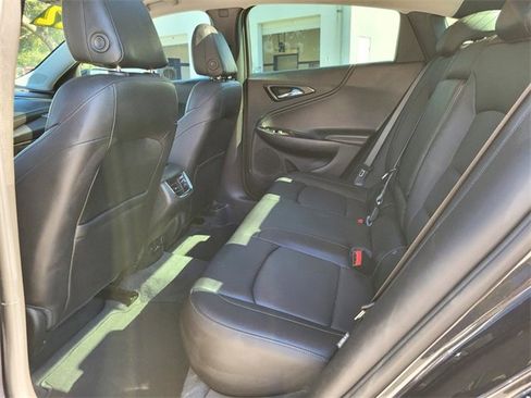 Used 2022 Chevrolet Malibu Premier image 13