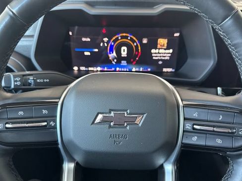 Used 2025 Chevrolet Colorado Trail Boss AWD/4WD image 35