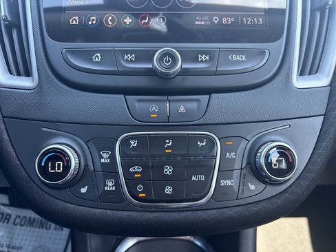 Used 2022 Chevrolet Malibu LT image 17