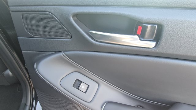 Used 2021 Toyota Avalon XLE FWD image 13