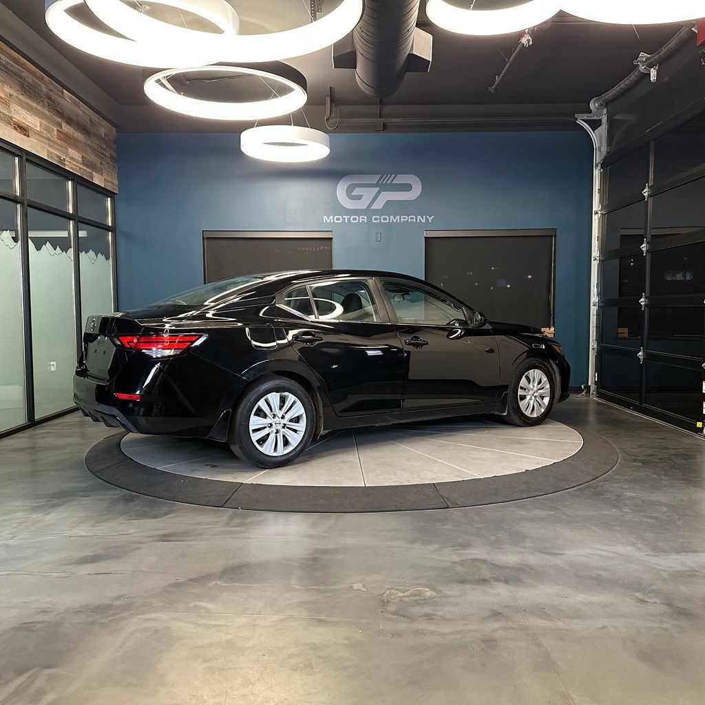 Used 2023 Nissan Sentra S FWD image 3
