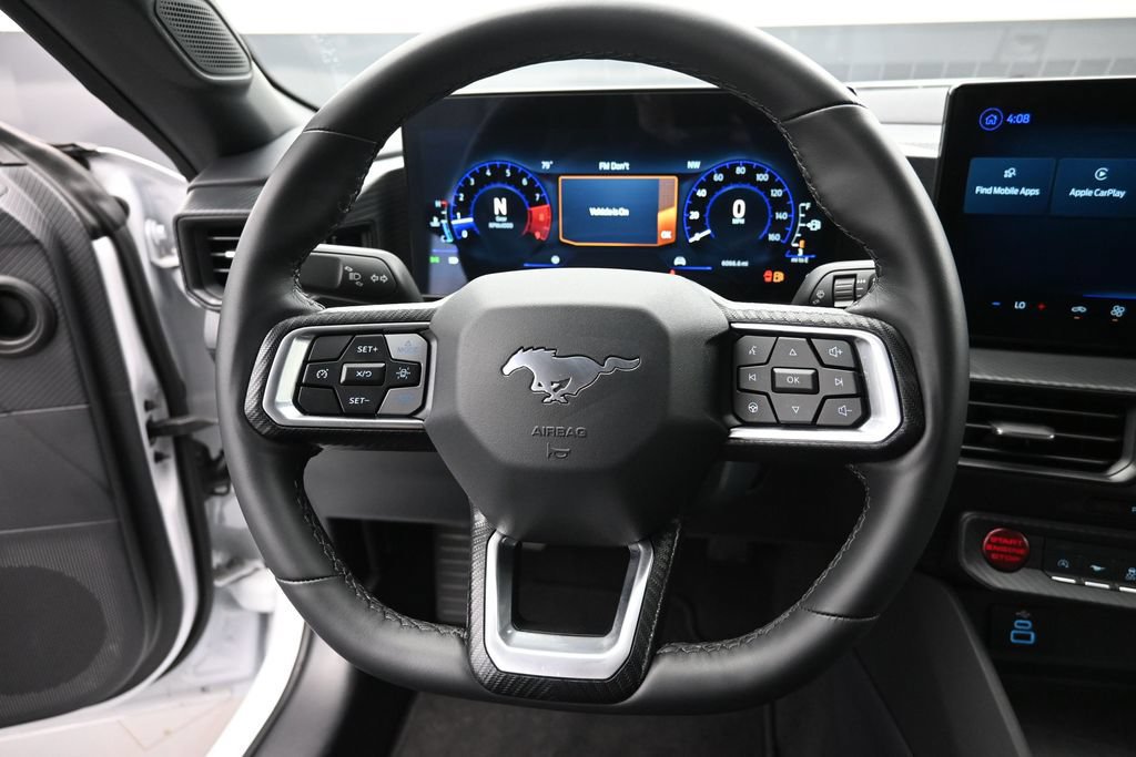 Used 2025 Ford Mustang GT RWD image 3