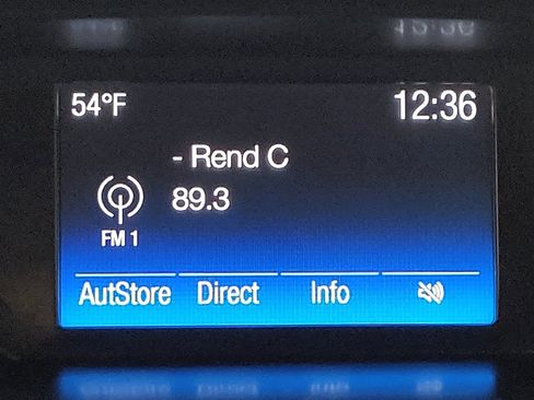 Used 2018 Ford Focus SE image 25