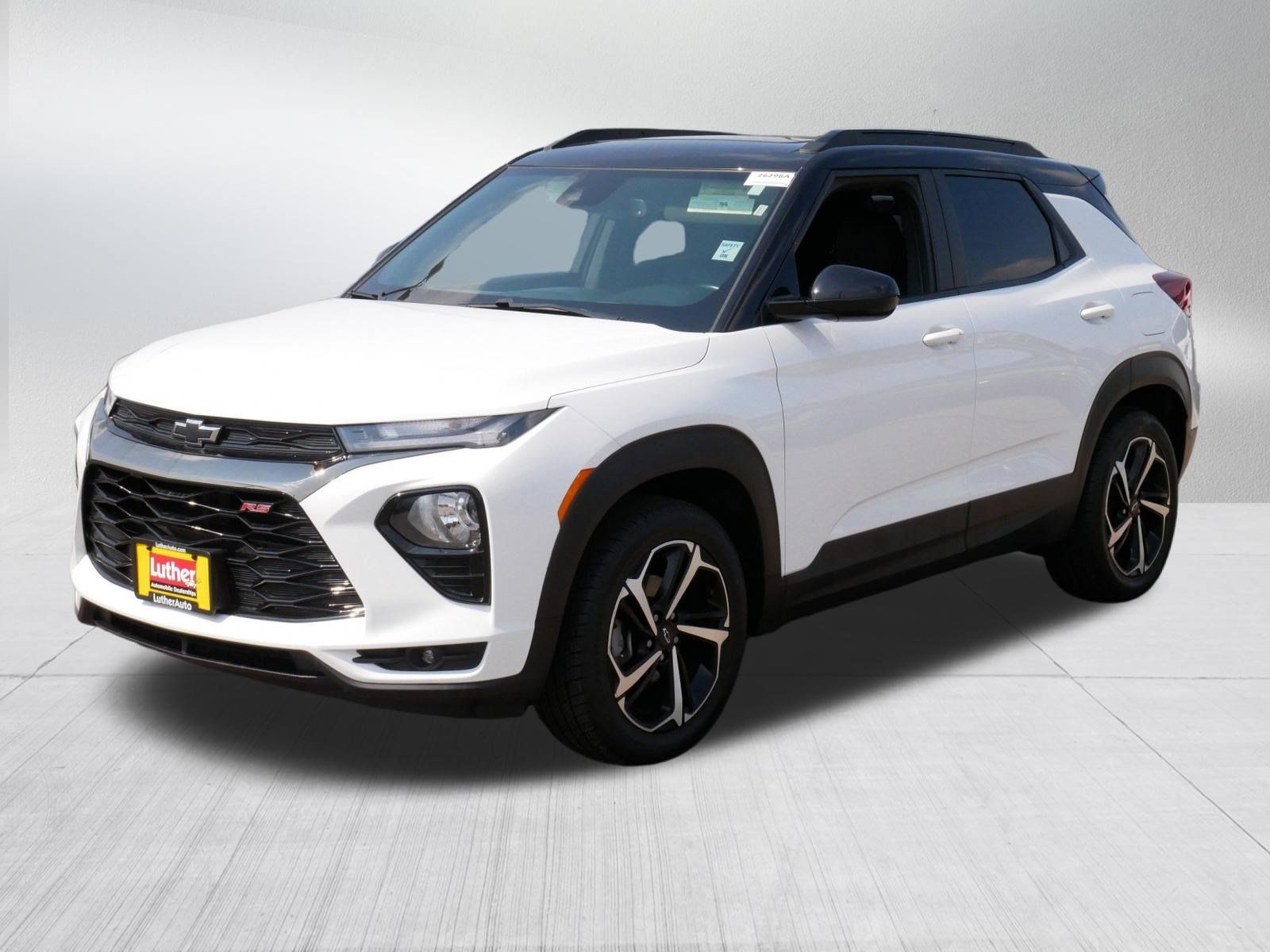 Used 2023 Chevrolet TrailBlazer RS w/ Sun and Liftgate Package AWD/4WD image 3