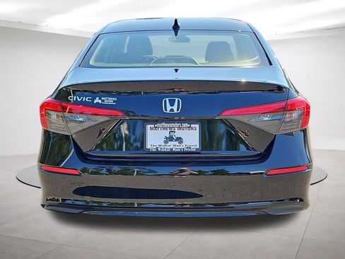 Used 2022 Honda Civic EX image 6