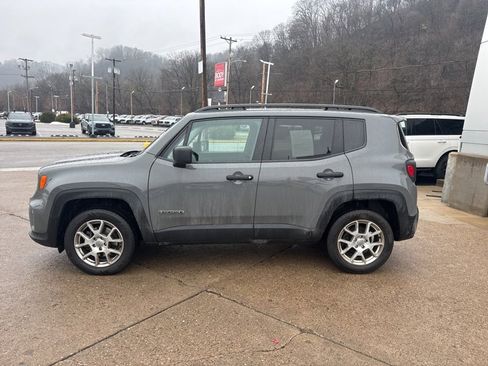 Used 2021 Jeep Renegade Sport w/ Sport Appearance Group image 4