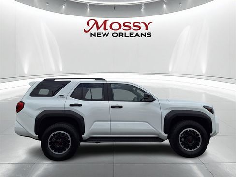 Used 2025 Toyota 4Runner TRD Off-Road image 4