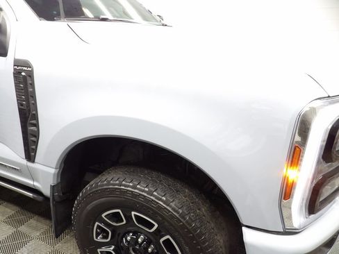 Used 2026 Ford F250 Platinum AWD/4WD image 38